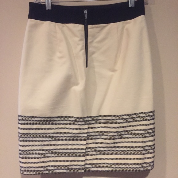 J Crew | black+cream Pencil Skirt - Picture 2 of 3